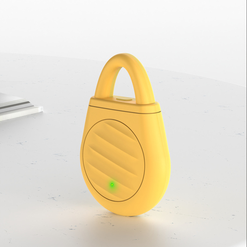 No more trouble from birds, beasts and locusts!Portable Ultrasonic Bird Repellent Keychain