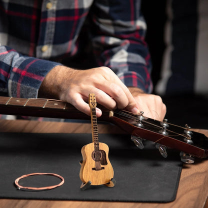 🎁Mini Cute Edition Wooden Guitar Plectrum Case🎸