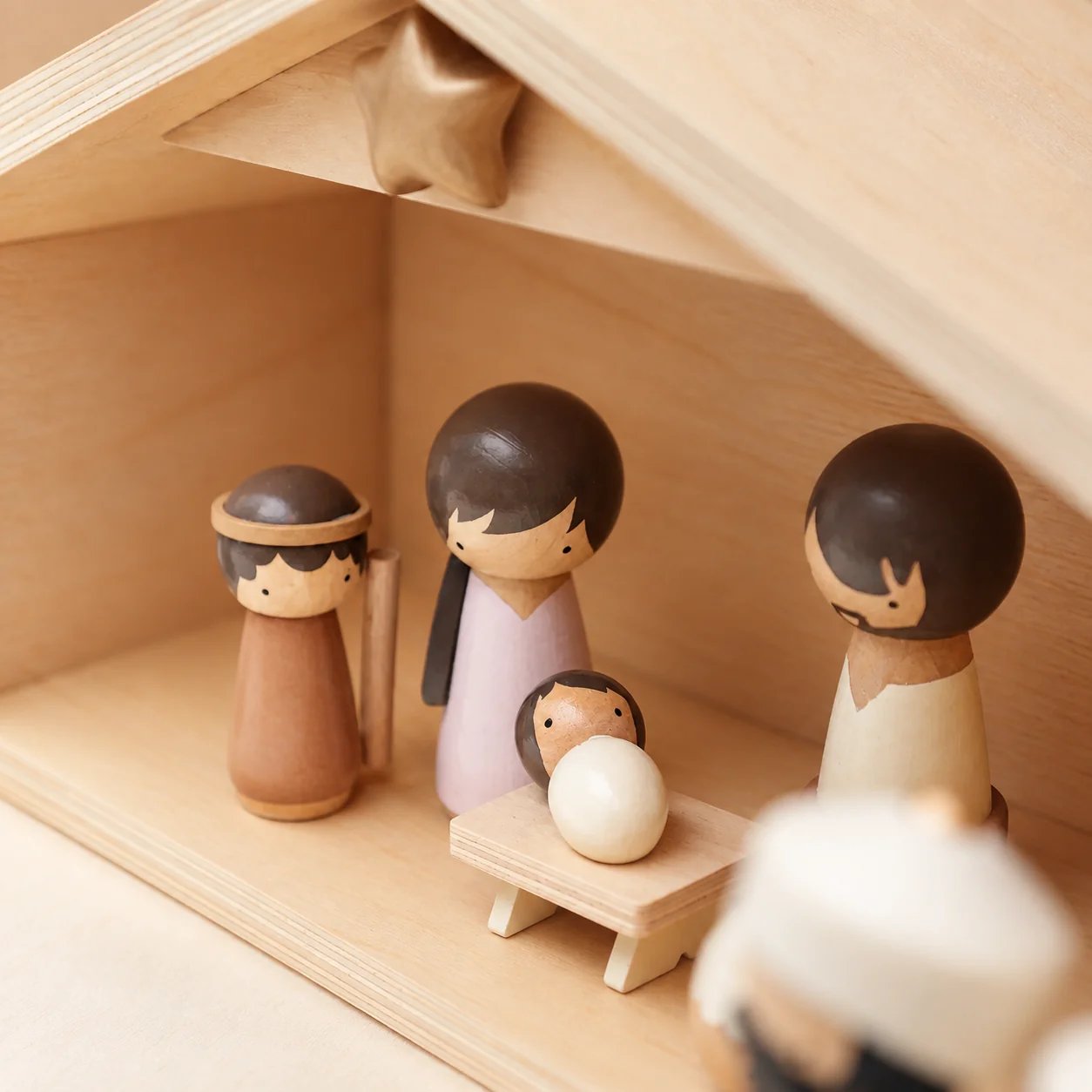 Nativity Advent Calendar 2026 – 24-Day Christmas Countdown with Nativity Figures