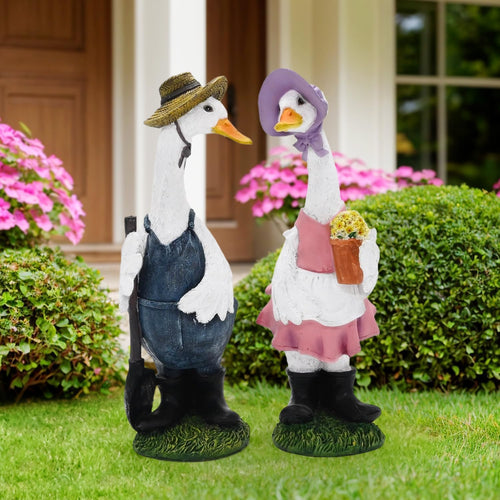 Whimsical Gardener Goose Resin Statue | Country Outdoor Garden Ornament for Porch & Lawn