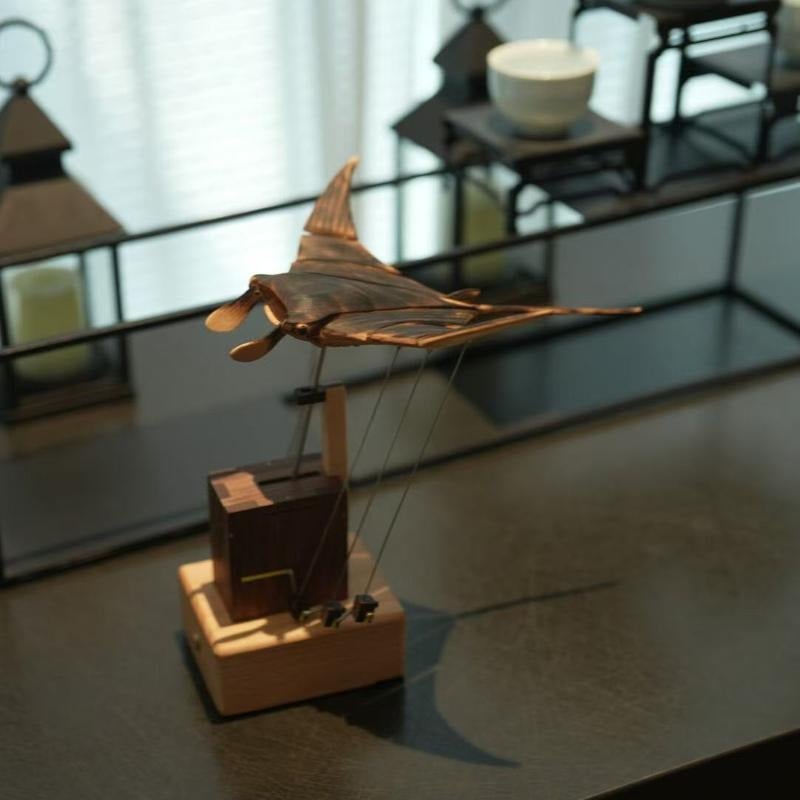 Manta Ray Automaton