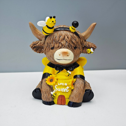 🌺 Summer Highland Cow Garden Statue