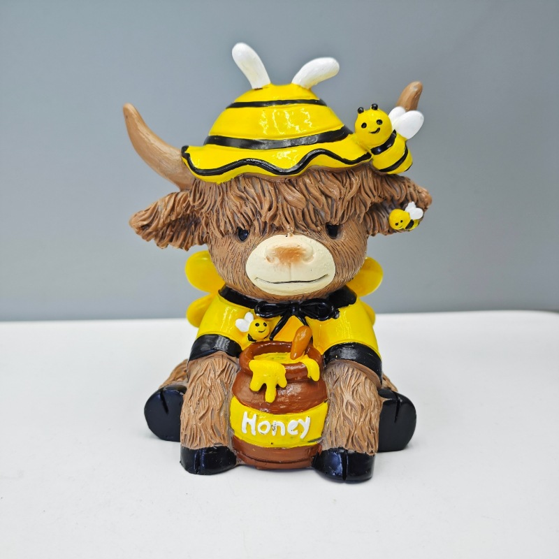 🌺 Summer Highland Cow Garden Statue