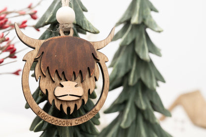 Highland Cow Wooden Christmas Ornament – Rustic Scottish Cow Tree Decoration | Funny Highland Cow Gift for Christmas