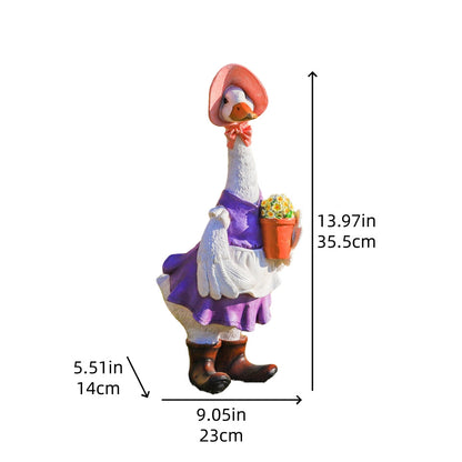 Whimsical Gardener Goose Resin Statue | Country Outdoor Garden Ornament for Porch & Lawn