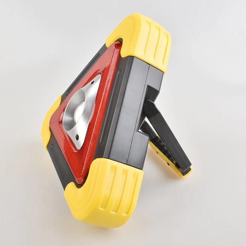 ⏰ LIMITED TIME 50% OFF! 🔥 2-IN-1 Solar Emergency Triangle Warning Light at the Roadside