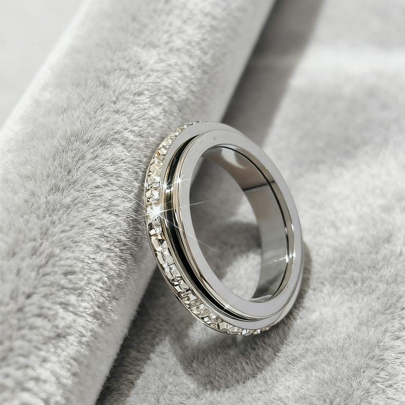 📢📢44% OFF !! ⏰Titanium Steel Rotatable Spinner Ring with Zirconia