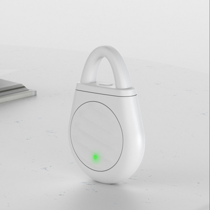 No more trouble from birds, beasts and locusts！Portable Ultrasonic Bird Repellent Keychain