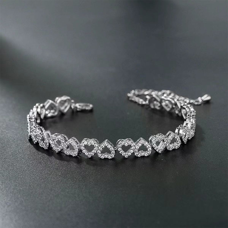 🎉 2026 Sale — Over 28,700 Sold!💎 Women's Elegant Sparkling Heart Bracelet